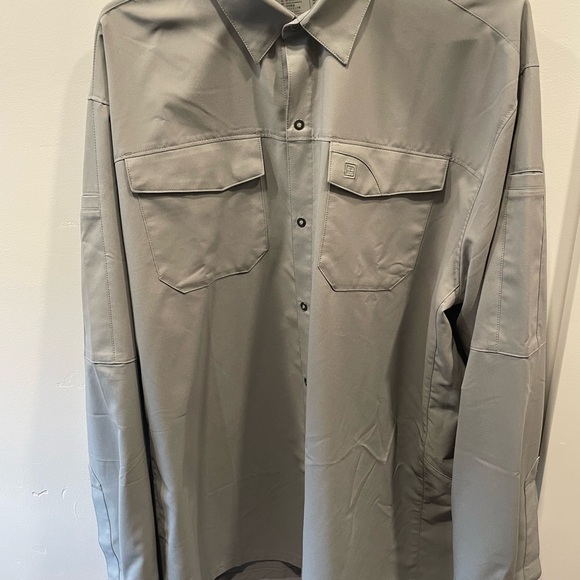Men’s XL Tactical 5.11 Long sleeve button down - Picture 3 of 3